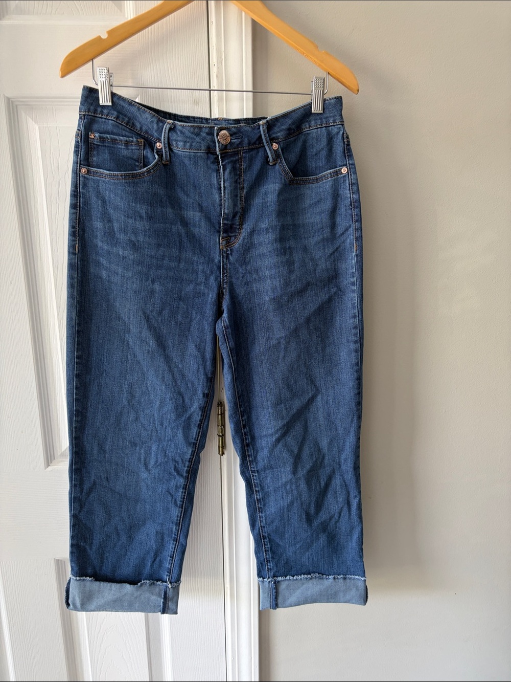 Seven7 Women's Cropped Dark Blue Roll-Cuff Jeans